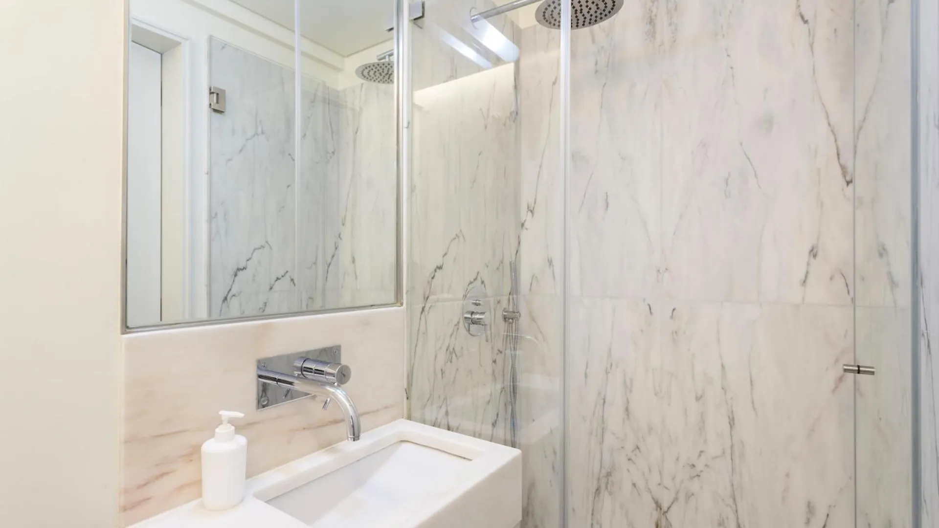 Penzion Design Stay Suites Privativas Marques De Pombal Lisboa